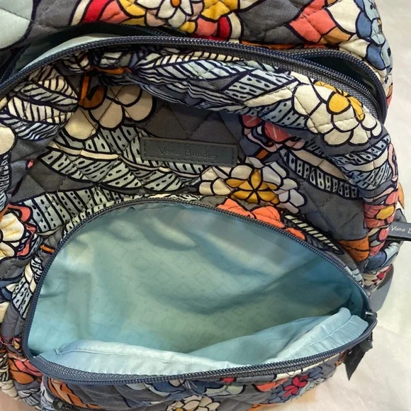 Vera Bradley Gray Quilted Backpack with Multicolor Floral Print - Picture 5 of 9